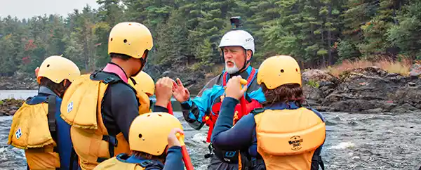 Outdoor education at wilderness tours ottawa river