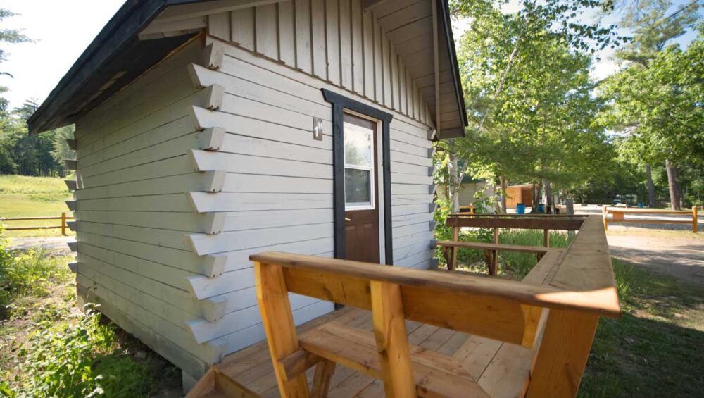 Hostel Cabin Plus on the Ottawa River