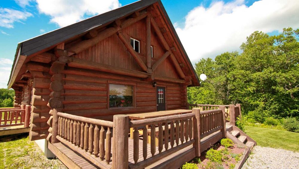 Log Cabin Water Front Accommodation