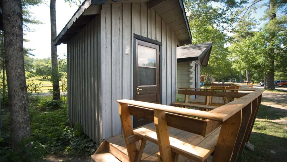 Hostel Cabin Mini Accommodation at Wilderness Tours