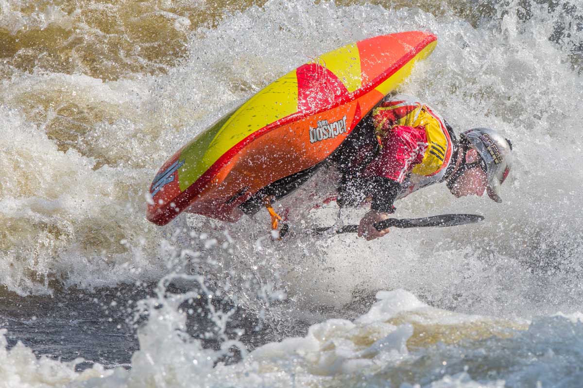 Garberator Wave Competition On The Ottawa River 1 