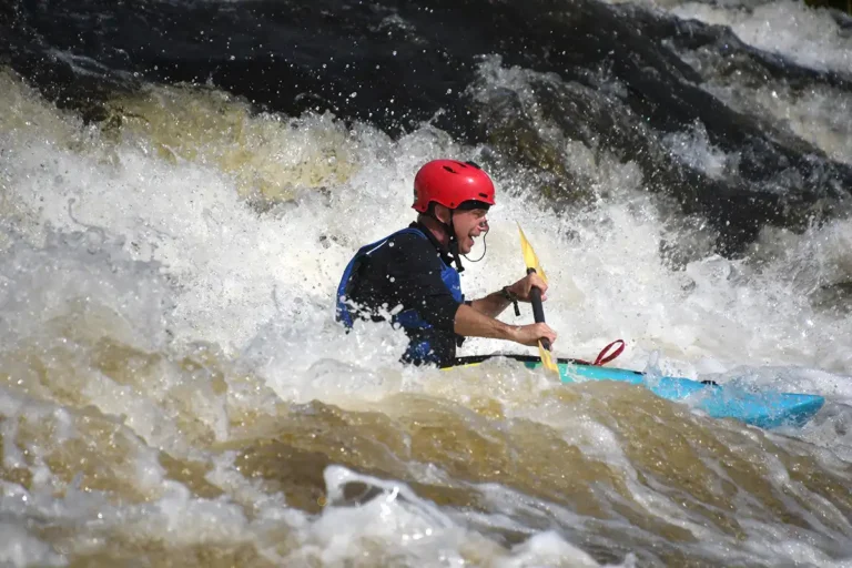 Learn to White Water Kayak in Canada Ottawa River