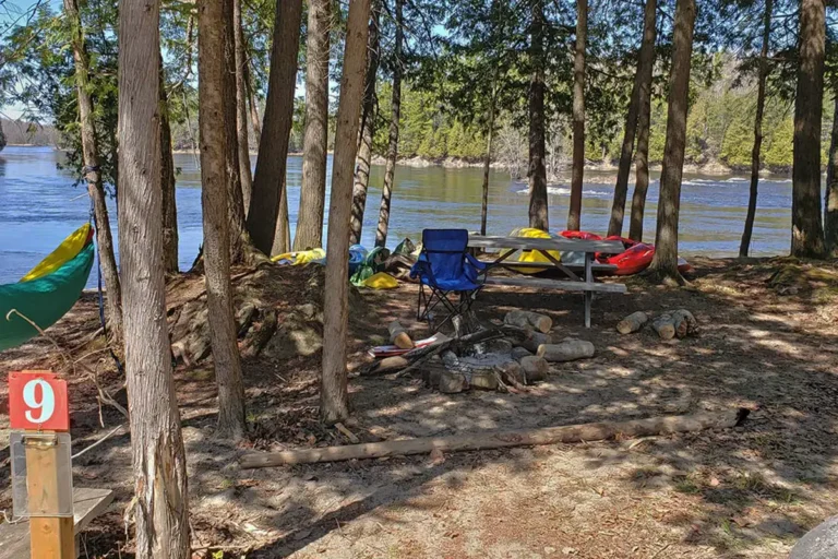 Paddler-RiversideTake-Out-Camping-on-the-Ottawa-River