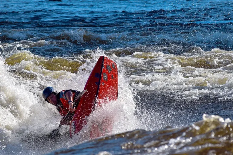 Signature Week Kalob Grady Ottawa River Kayak Instruction