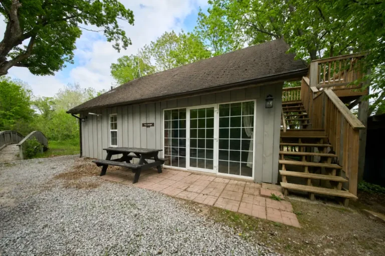 The Cottage Exterior Wilderness Tours Resort